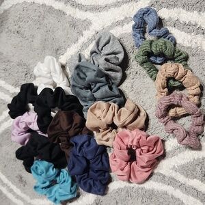 Assorted Color Scrunchie Set